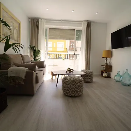 Dreamsapt La Campana Apartamento *
